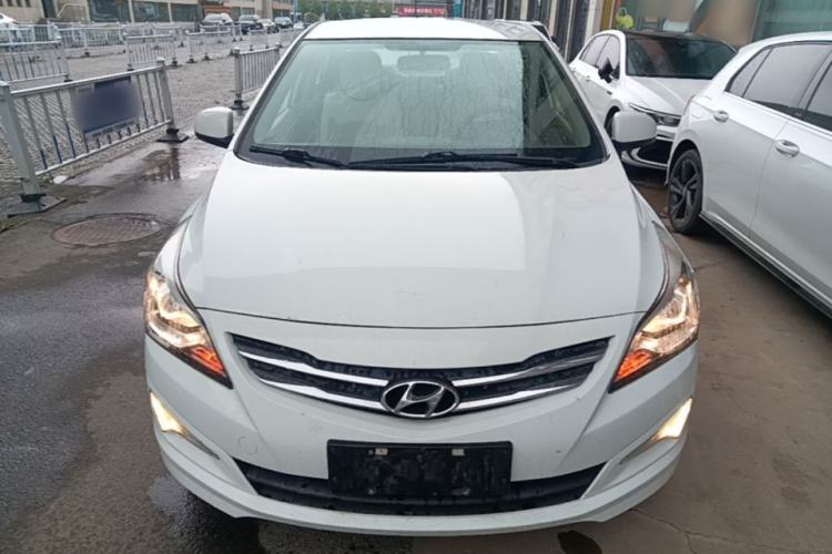 Used Hyundai Verna (older generation) 2014 1.4L Manual Smart GLS Trim Front