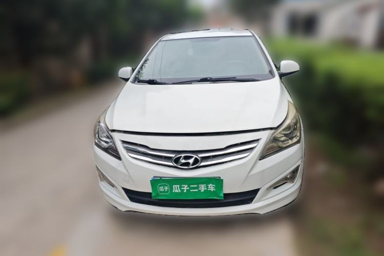 Used Hyundai Verna (older generation) 2014 1.4L Manual Smart GLS Trim Front