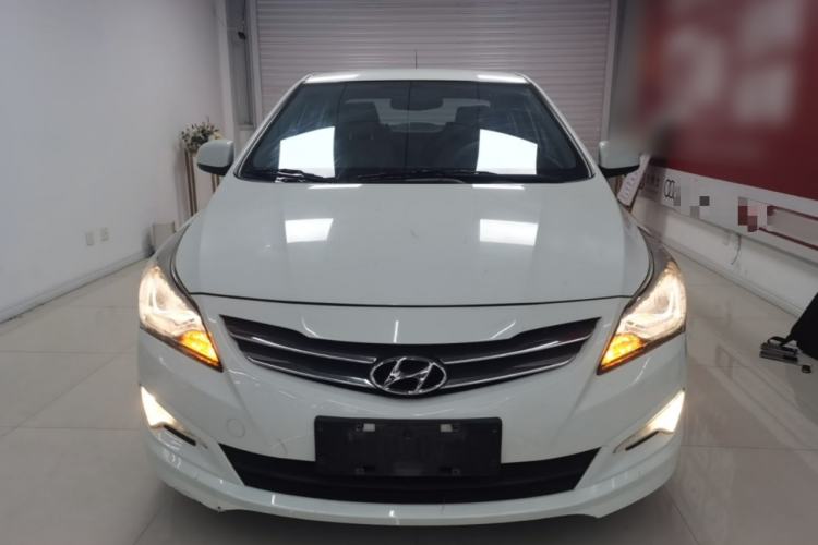 Used Hyundai Verna (older generation) 2014 1.4L Manual Smart GLS Trim Front