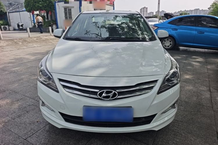 Used Hyundai Verna (older generation) 2014 1.4L Automatic Leading-Edge GLX Front