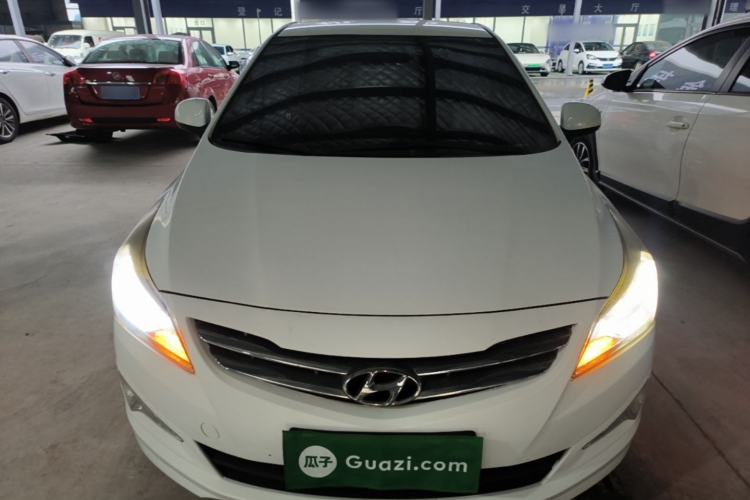 Used Hyundai Verna (older generation) 2014 1.4L Manual Smart GLS Trim Front