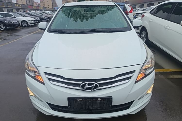 Used Hyundai Verna (older generation) 2014 1.4L Manual Smart GLS Trim Front