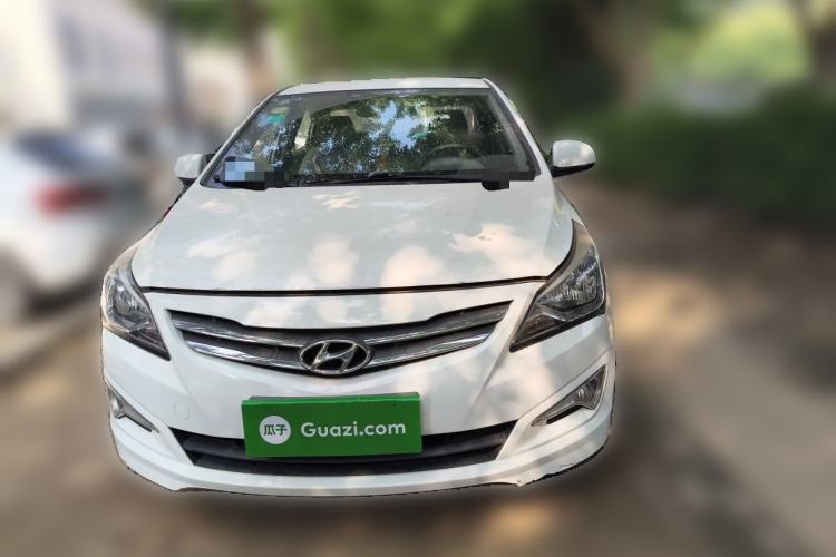 Used Hyundai Verna (older generation) 2014 1.4L Manual Smart GLS Trim Front