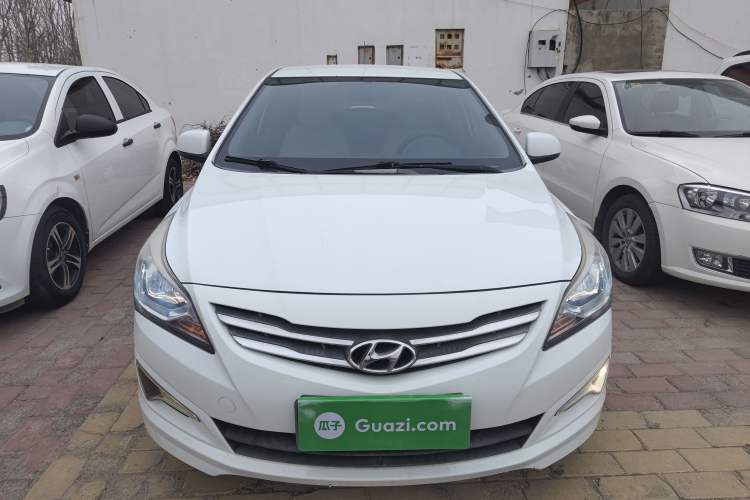 Used Hyundai Verna (older generation) 2014 1.4L Manual Smart GLS Trim Front