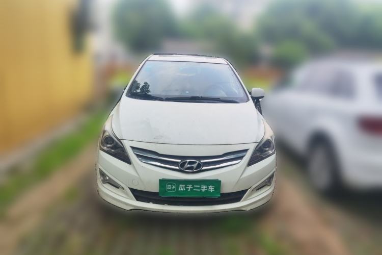 Used Hyundai Verna (older generation) 2014 1.4L Automatic Leading-Edge GLX Front
