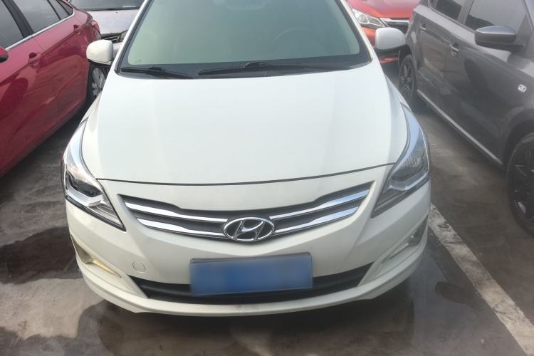 Used Hyundai Verna (older generation) 2014 1.4L Manual Smart GLS Trim Front