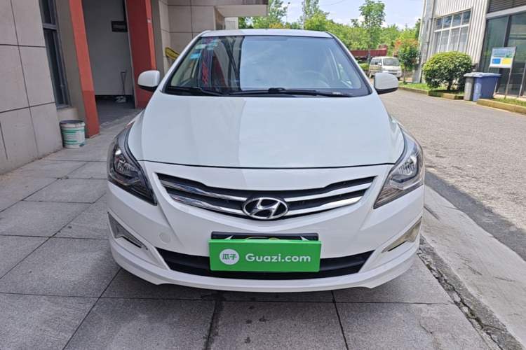 Used Hyundai Verna (older generation) 2014 1.4L Manual Smart GLS Trim Front