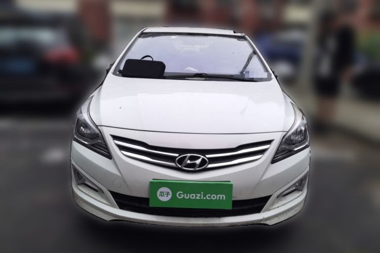 Used Hyundai Verna (older generation) 2014 1.4L Manual Smart GLS Trim Front