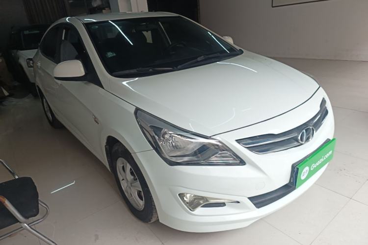 Used Hyundai Verna (older generation) 2014 1.4L Automatic Smart GLS Front Right 45 Deg