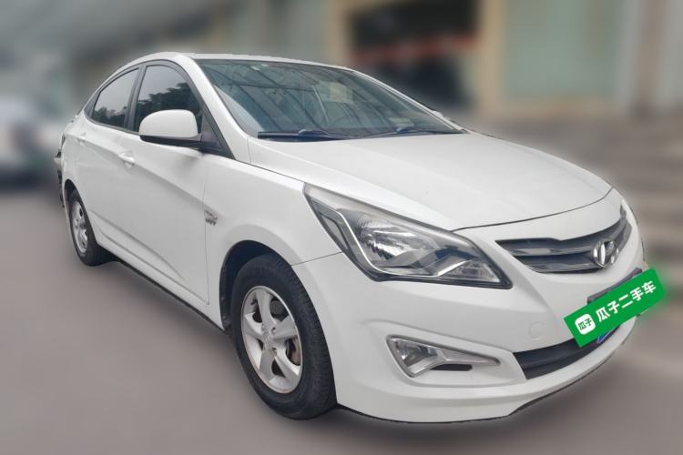 Used Hyundai Verna (older generation) 2014 1.4L Automatic Smart GLS Front Right 45 Deg