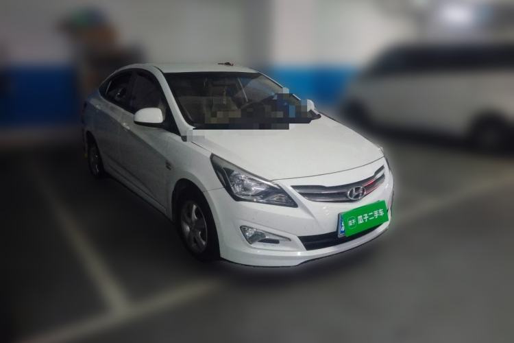 Used Hyundai Verna (older generation) 2014 1.4L Automatic Smart GLS Front Right 45 Deg