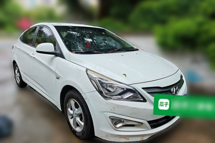 Used Hyundai Verna (older generation) 2014 1.4L Automatic Smart GLS Front Right 45 Deg
