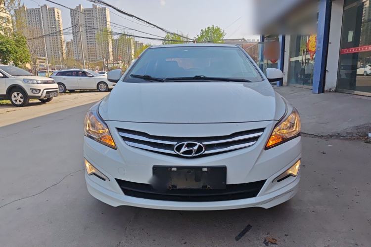 Used Hyundai Verna (older generation) 2014 1.4L Manual Smart GLS Trim Front