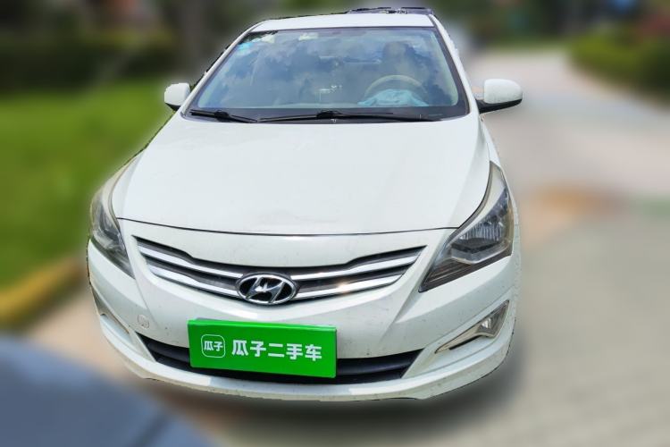 Used Hyundai Verna (older generation) 2014 1.4L Manual Smart GLS Trim Front