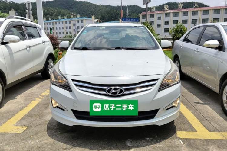 Used Hyundai Verna (older generation) 2014 1.4L Manual Smart GLS Trim Front