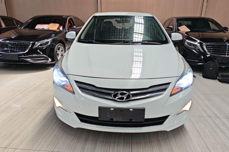 Used Hyundai Verna (older generation) 2014 1.4L Manual Smart GLS Trim Front