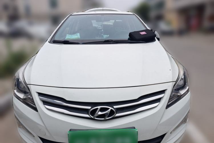 Used Hyundai Verna (older generation) 2014 1.4L Manual Smart GLS Trim Front