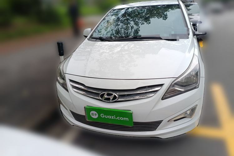 Used Hyundai Verna (older generation) 2014 1.4L Manual Smart GLS Trim Front