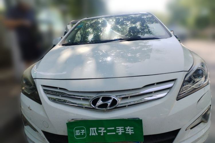 Used Hyundai Verna (older generation) 2014 1.4L Manual Top-Tier Model TOP Front