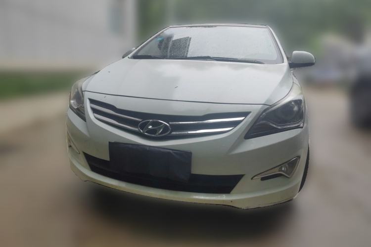Used Hyundai Verna (older generation) 2014 1.4L Manual Smart GLS Trim Front