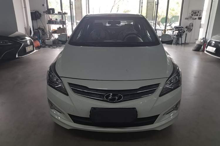 Used Hyundai Verna (older generation) 2014 1.4L Automatic Smart GLS Front