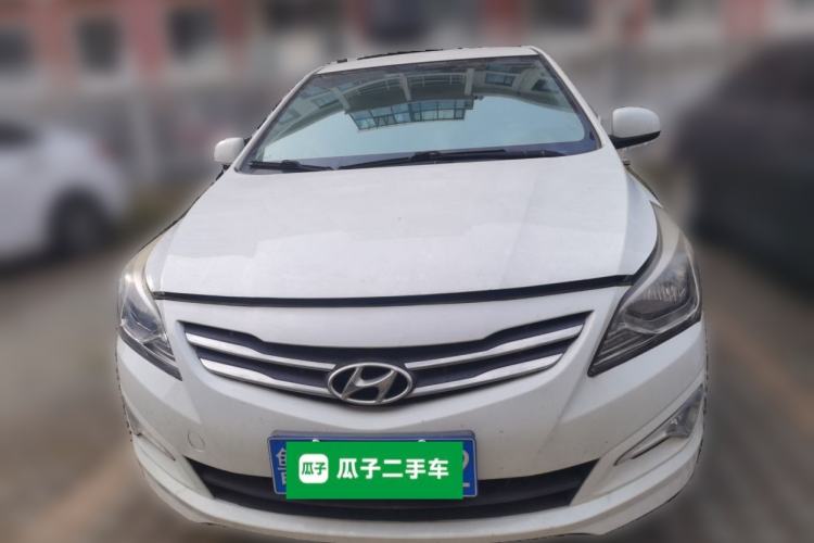 Used Hyundai Verna (older generation) 2014 1.4L Manual Smart GLS Trim Front