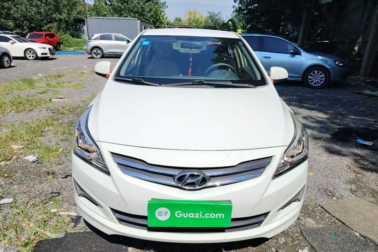 Used Hyundai Verna (older generation) 2014 1.4L Manual Fashion GS Model Front