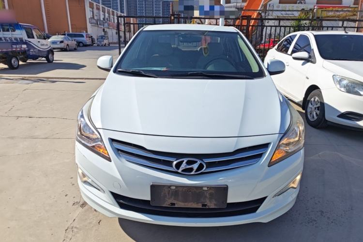 Used Hyundai Verna (older generation) 2014 1.4L Manual Smart GLS Trim Front