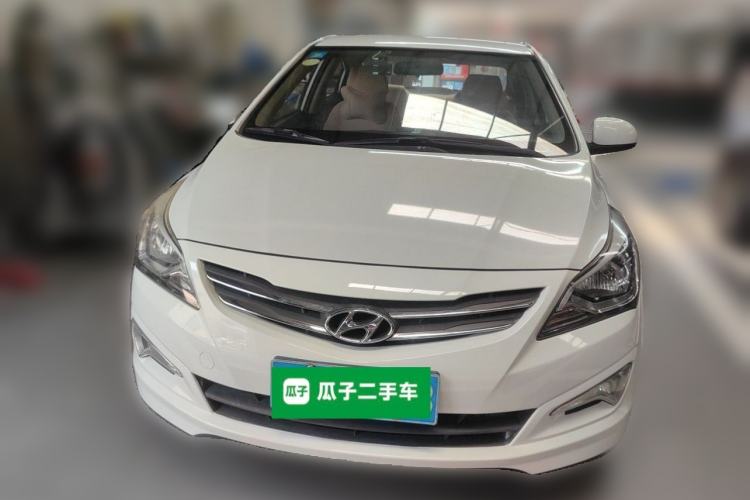 Used Hyundai Verna (older generation) 2014 1.4L Manual Smart GLS Trim Front