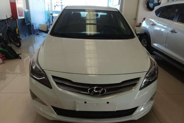 Used Hyundai Verna (older generation) 2014 1.4L Manual Smart GLS Trim Front