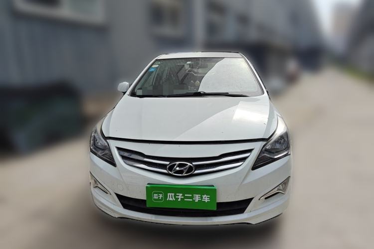 Used Hyundai Verna (older generation) 2014 1.4L Manual Smart GLS Trim Front