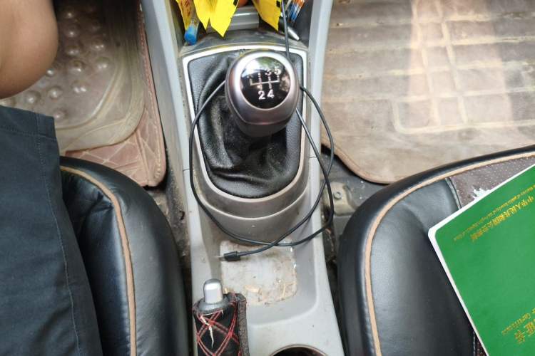 Used Hyundai Verna (older generation) 2014 1.4L Manual Top-Tier Model TOP Gear Lever