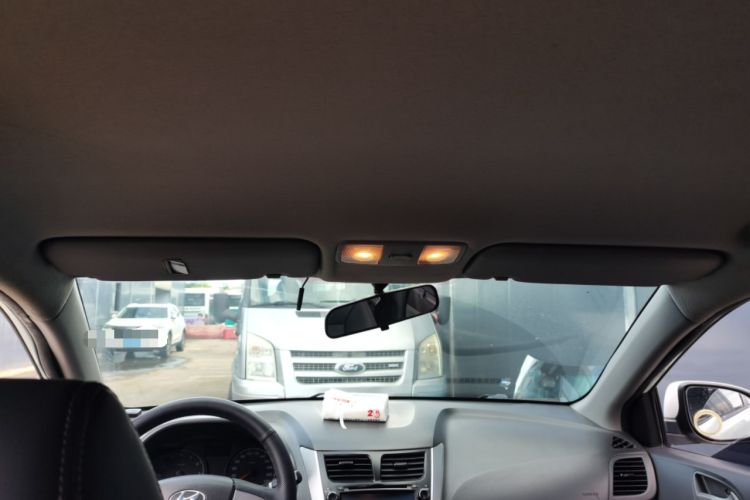 Used Hyundai Verna (older generation) 2014 1.4L Manual Smart GLS Trim Headliner