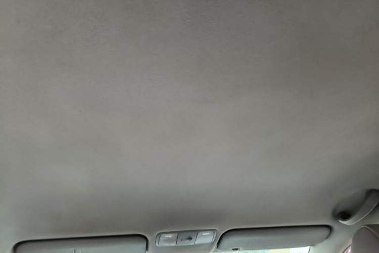 Used Hyundai Verna (older generation) 2014 1.4L Automatic Smart GLS Headliner