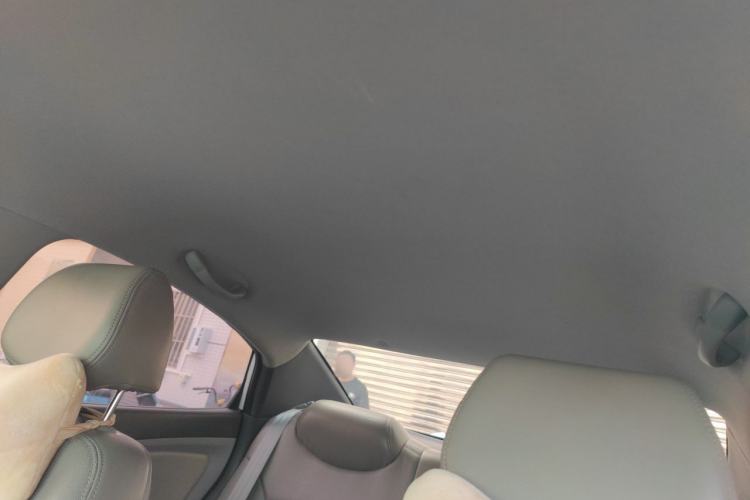 Used Hyundai Verna (older generation) 2014 1.4L Automatic Smart GLS Headliner