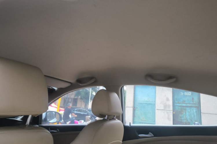 Used Hyundai Verna (older generation) 2014 1.4L Manual Smart GLS Trim Headliner