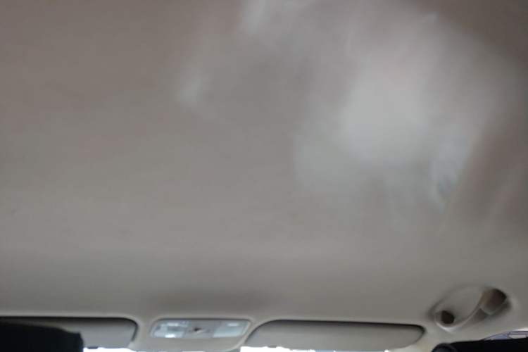 Used Hyundai Verna (older generation) 2014 1.4L Automatic Smart GLS Headliner
