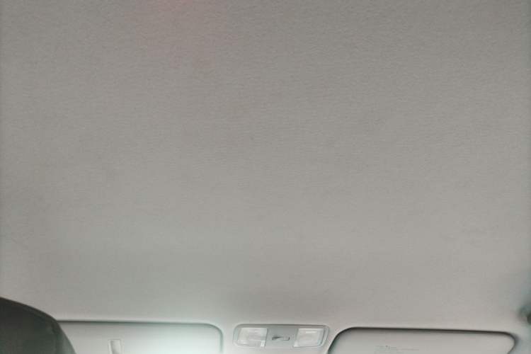 Used Hyundai Verna (older generation) 2014 1.4L Automatic Smart GLS Headliner