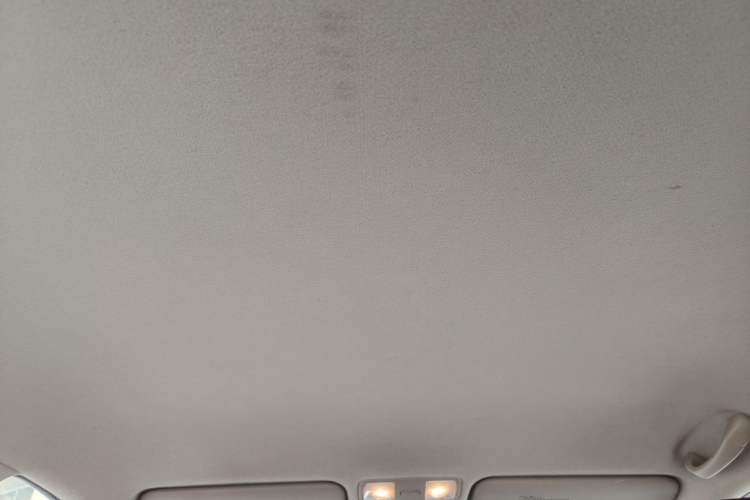 Used Hyundai Verna (older generation) 2014 1.4L Automatic Smart GLS Headliner