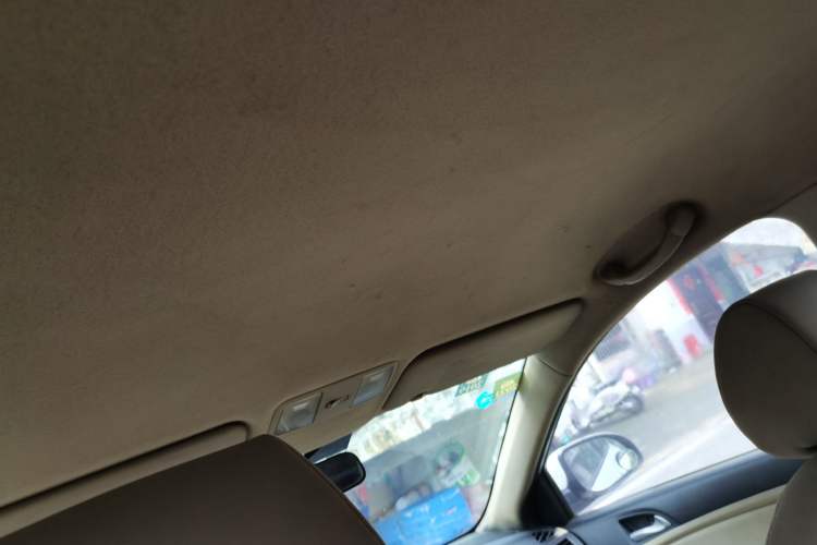 Used Hyundai Verna (older generation) 2014 1.4L Manual Smart GLS Trim Headliner