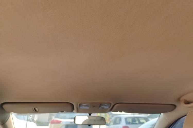 Used Hyundai Verna (older generation) 2014 1.4L Automatic Smart GLS Headliner