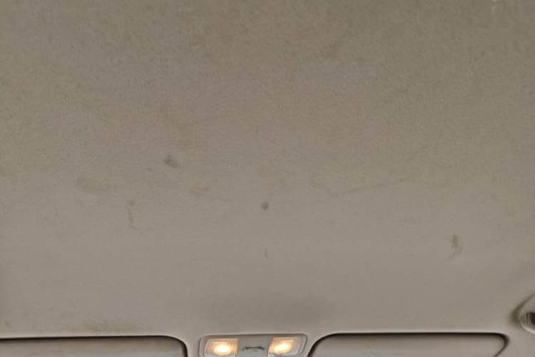 Used Hyundai Verna (older generation) 2014 1.4L Manual Smart GLS Trim Headliner