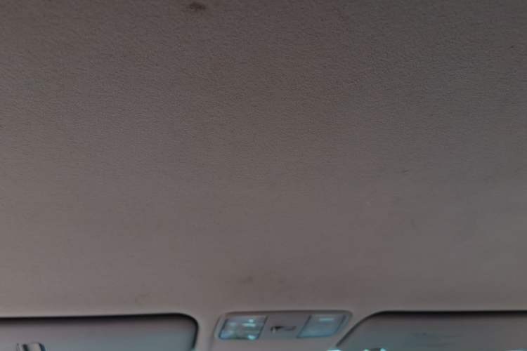 Used Hyundai Verna (older generation) 2014 1.4L Manual Smart GLS Trim Headliner