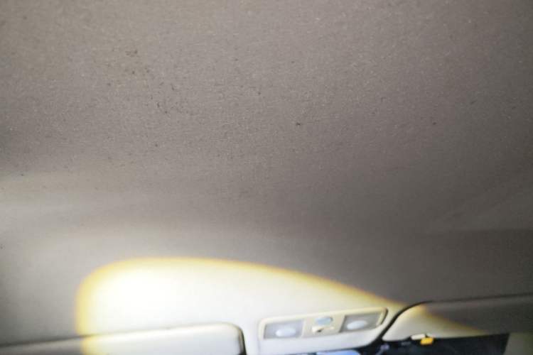 Used Hyundai Verna (older generation) 2014 1.4L Automatic Smart GLS Headliner