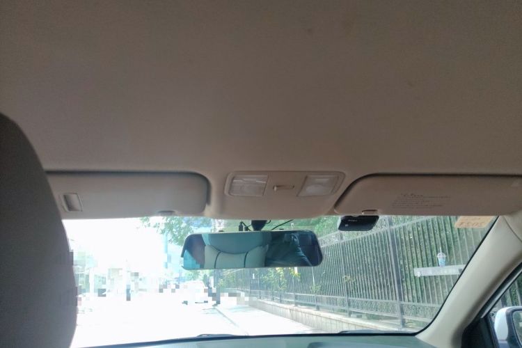 Used Hyundai Verna (older generation) 2014 1.4L Automatic Smart GLS Headliner