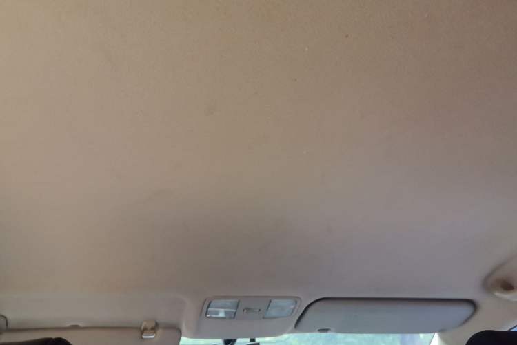 Used Hyundai Verna (older generation) 2014 1.4L Manual Smart GLS Trim Headliner