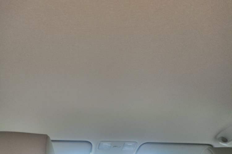 Used Hyundai Verna (older generation) 2014 1.4L Automatic Smart GLS Headliner