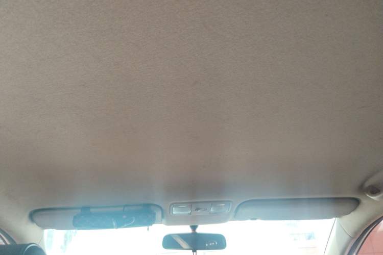 Used Hyundai Verna (older generation) 2014 1.4L Automatic Smart GLS Headliner
