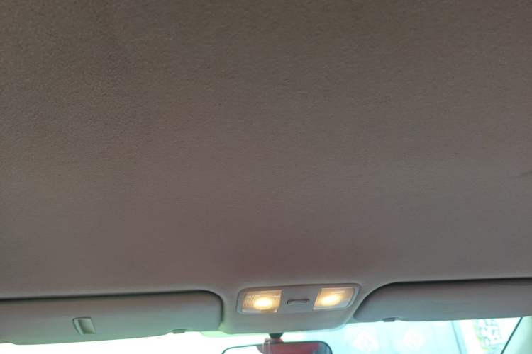 Used Hyundai Verna (older generation) 2014 1.4L Manual Smart GLS Trim Headliner