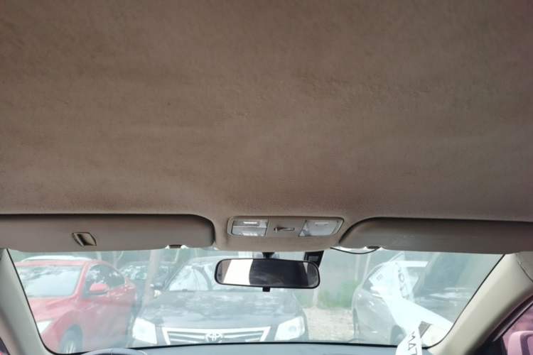 Used Hyundai Verna (older generation) 2014 1.4L Automatic Smart GLS Headliner